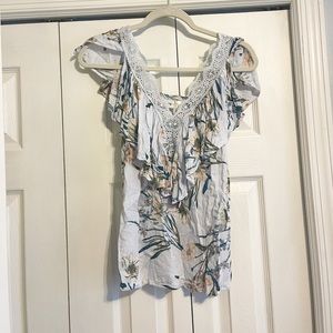 White Daytrip Floral Crochet Blouse